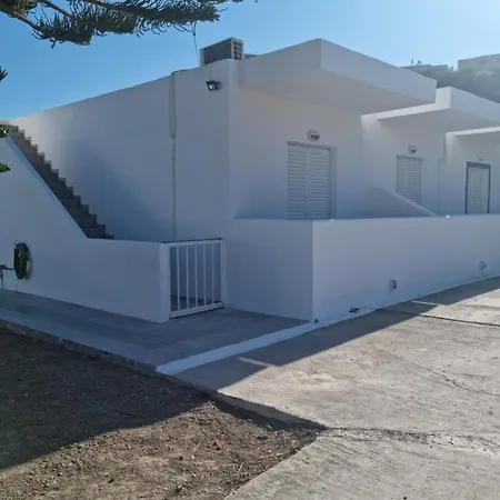 White Rose Apartamento *