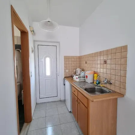 White Rose Appartement Kámpos